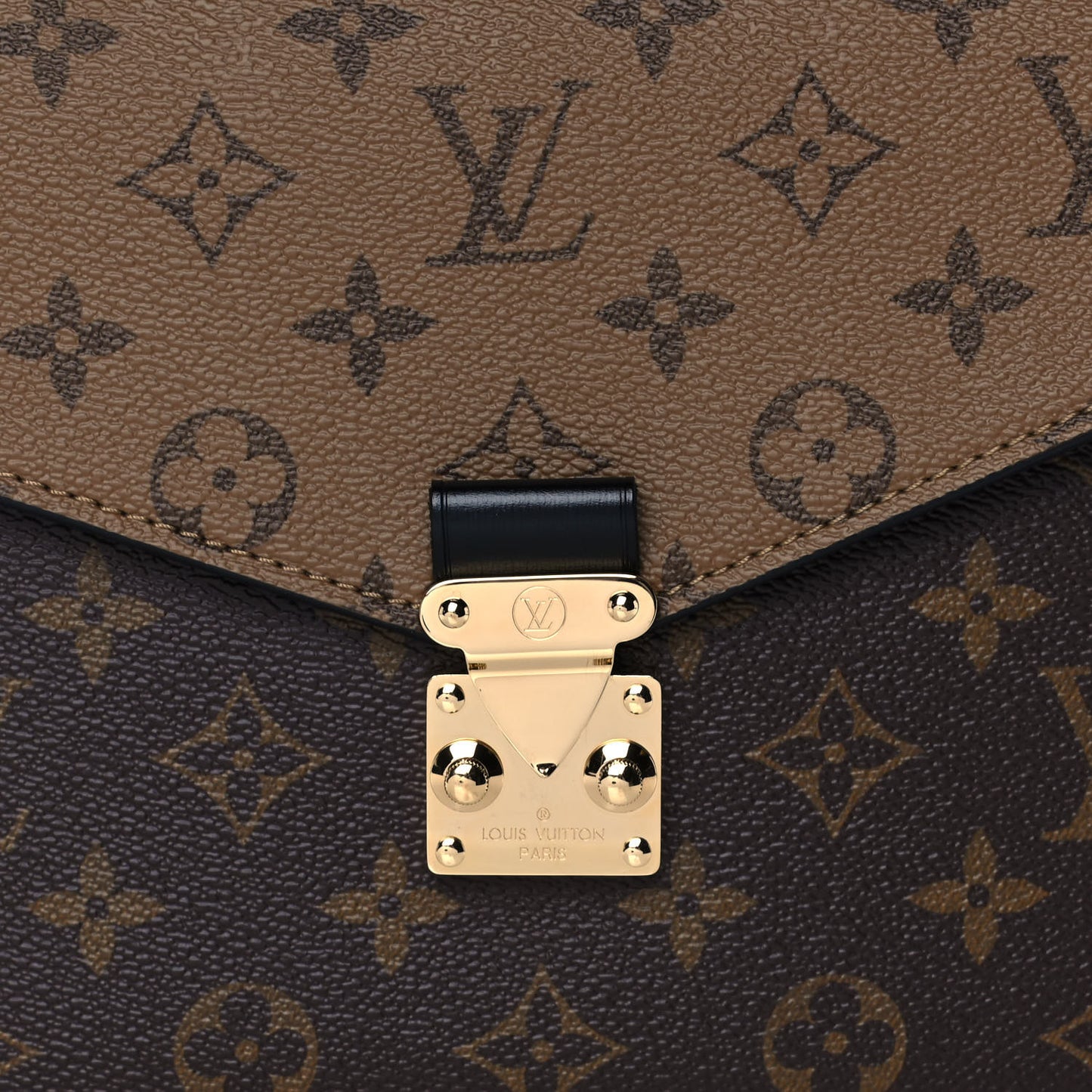 Reverse Monogram Pochette Metis