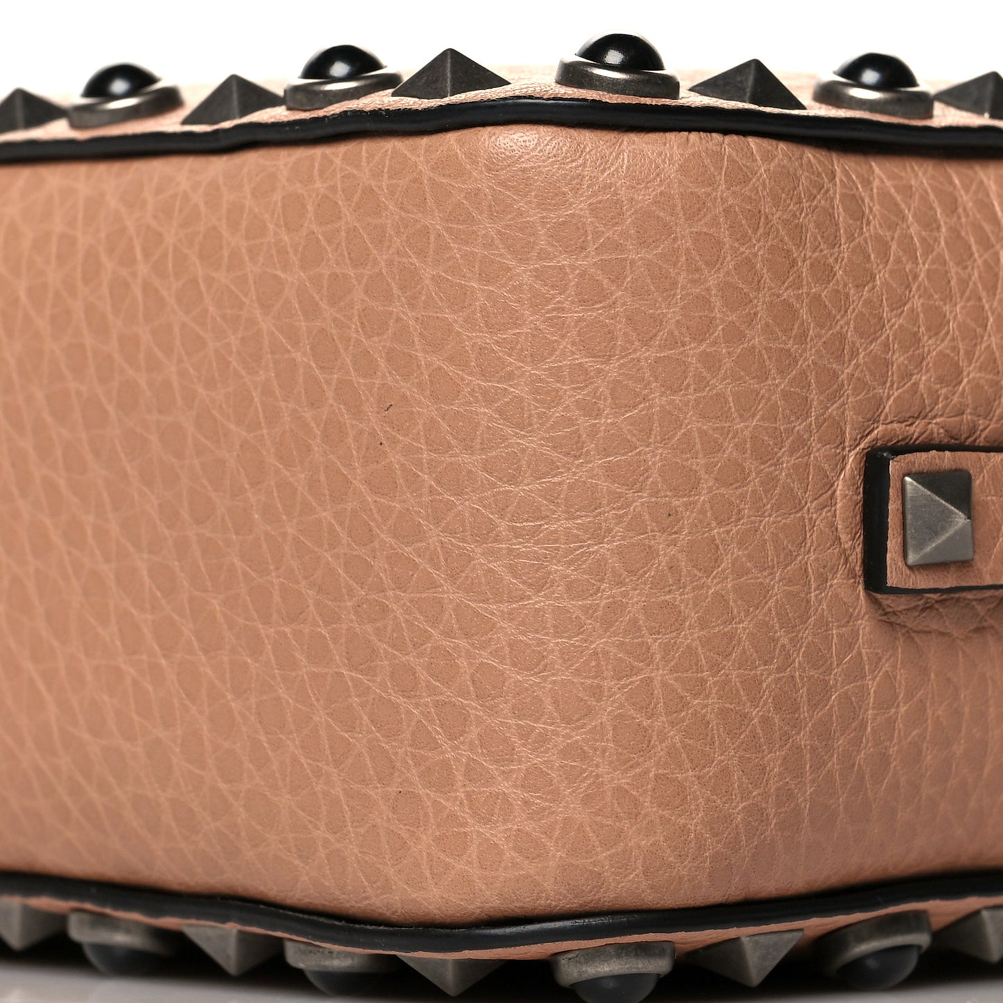 Pebbled Calfskin Rockstud Rolling Camera Crossbody Bag Soft Noisette