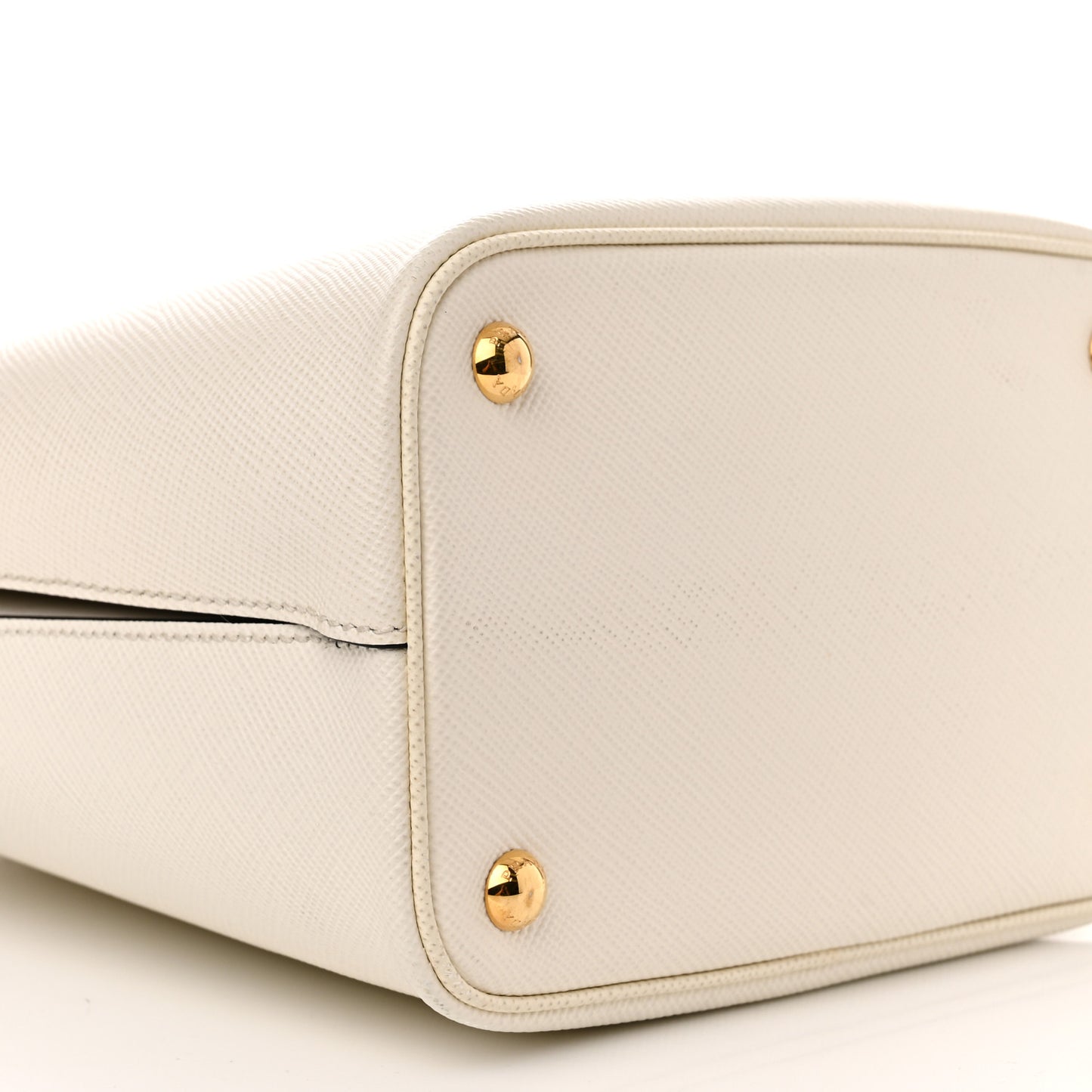 Saffiano Cuir Medium Panier Bucket Bag Bianco Black