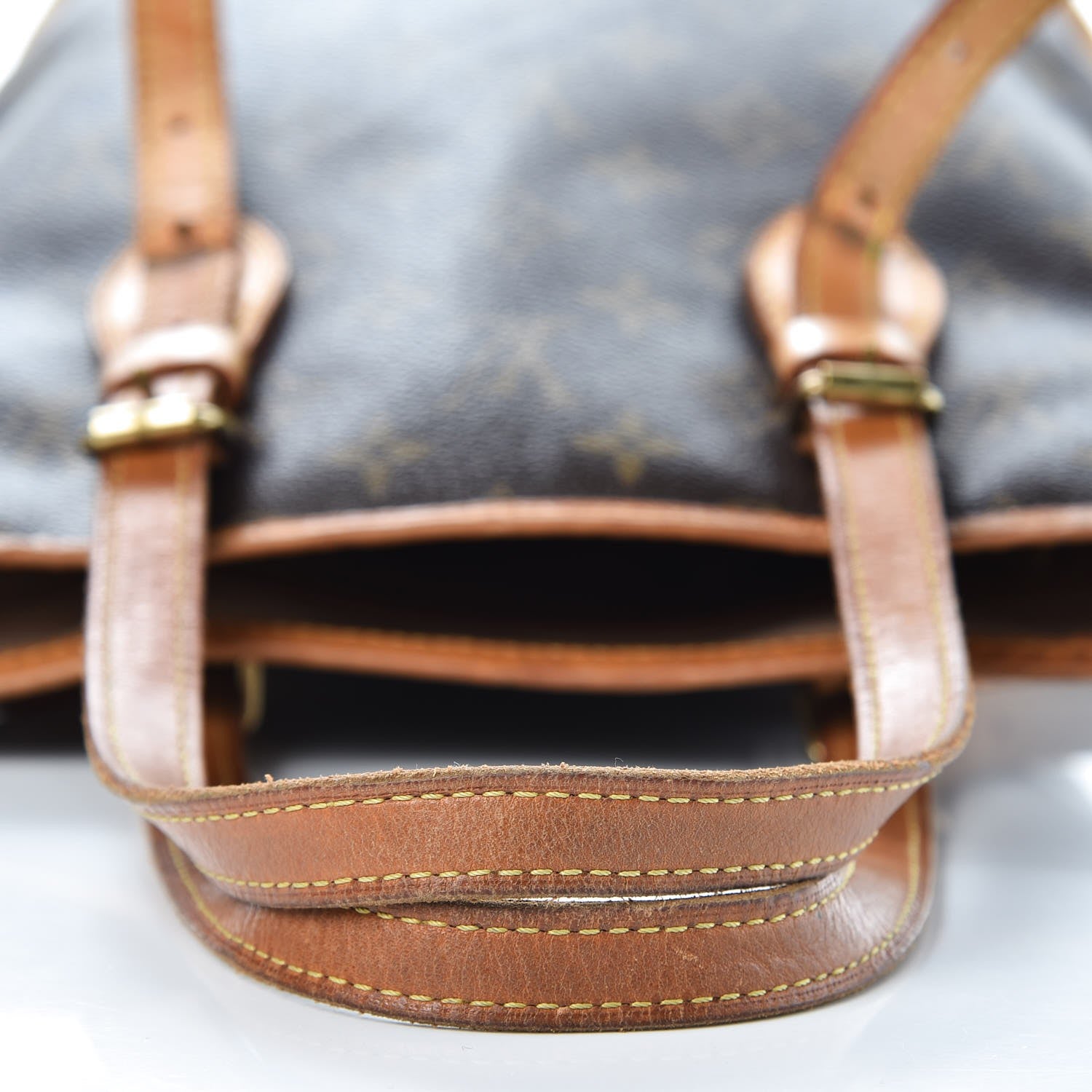 Louis Vuitton Monogram Petit Bucket 23 31 of 31