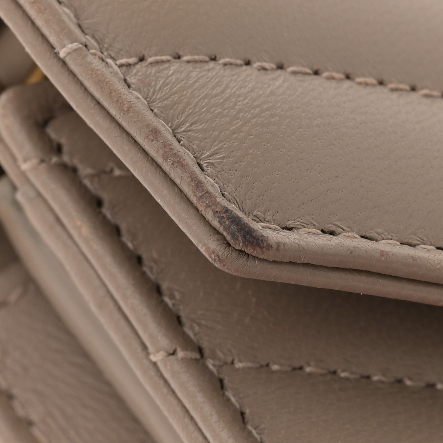 Lambskin Matelasse Chevron Monogram Chain Wallet Dusty Grey
