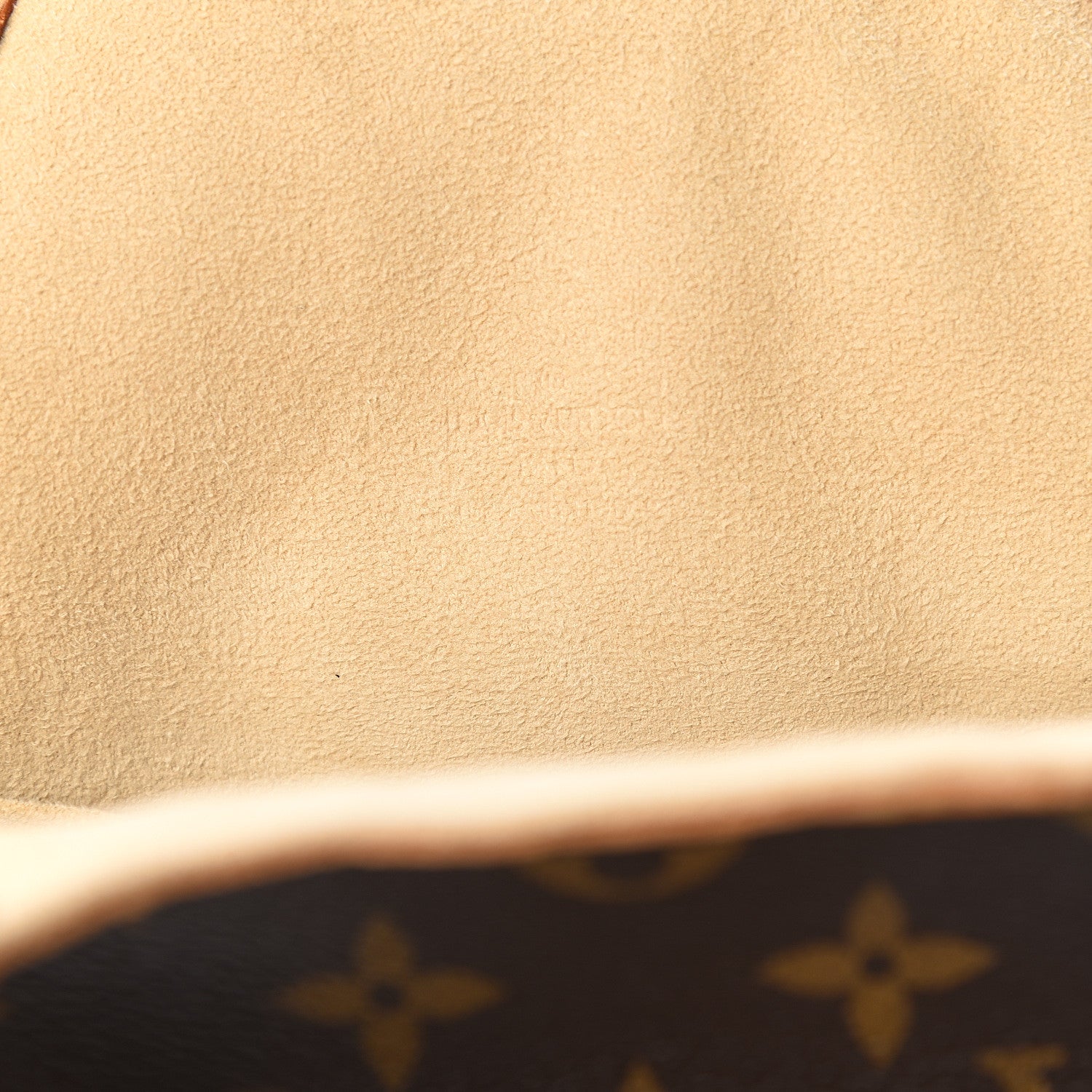 Louis Vuitton Monogram Theda GM 5 of 10