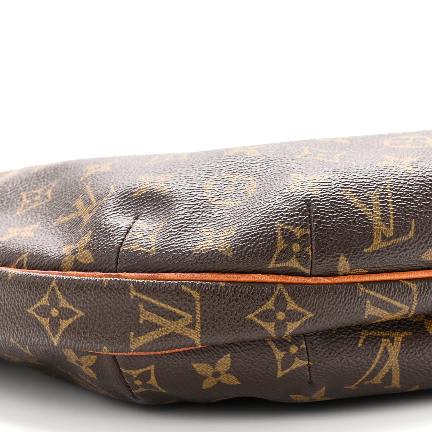 Monogram Croissant MM