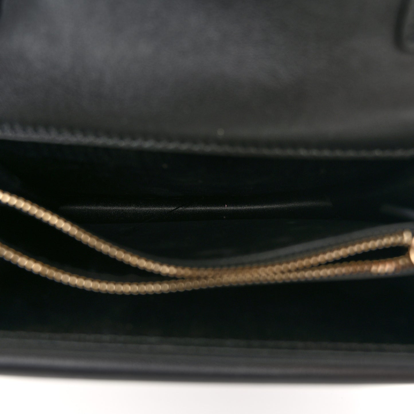 Calfskin Rockstud Wallet On Chain Black