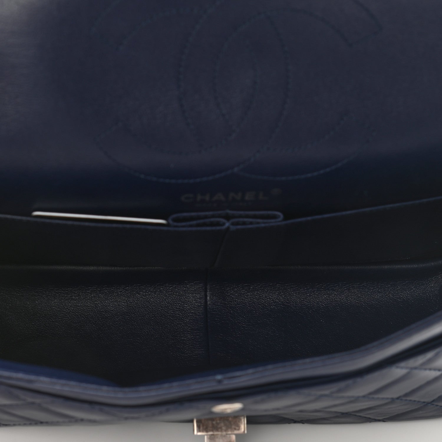 Chanel Aged Calfskin Quilted 2.55 Reissue 226 Flap Navy Blue 5 of 12