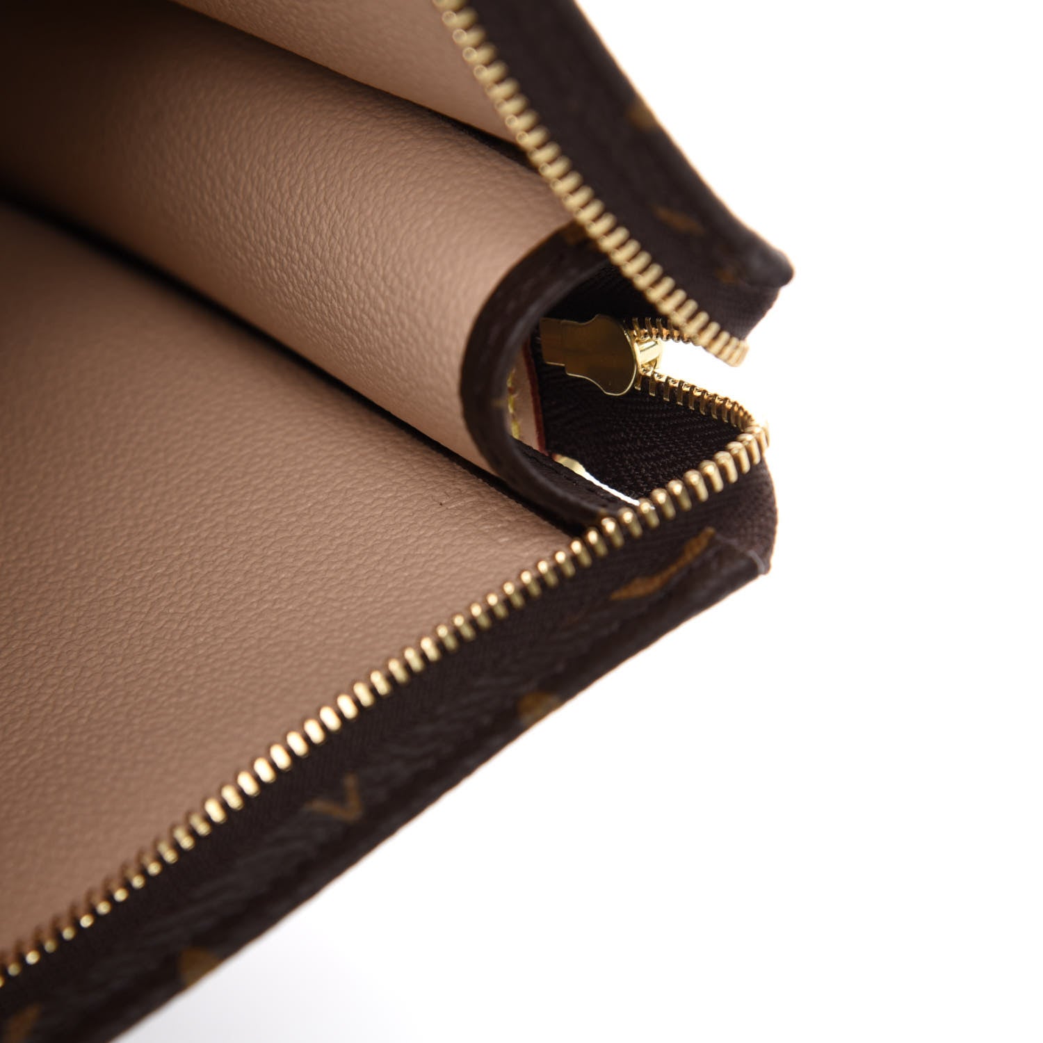 Louis Vuitton Monogram Toiletry Pouch 26 7 of 7