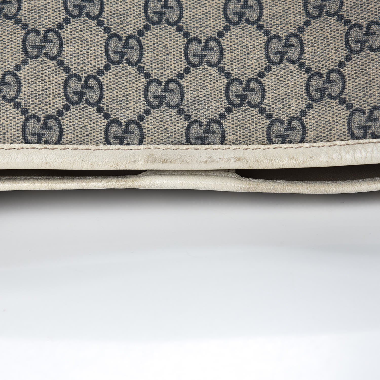 Gucci GG Plus Monogram Medium Canada Flag Unicef Tote Red 14 of 23