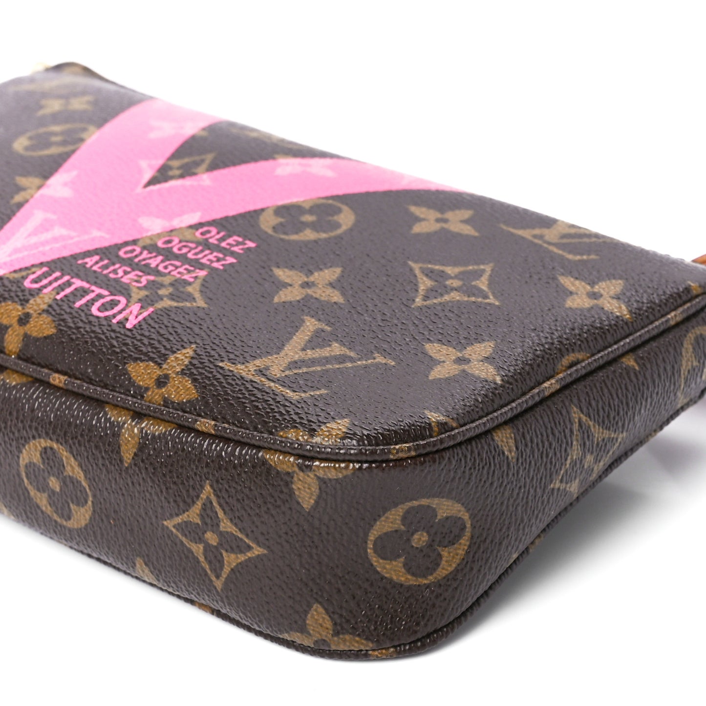 Monogram V Pochette Accessories Grenade