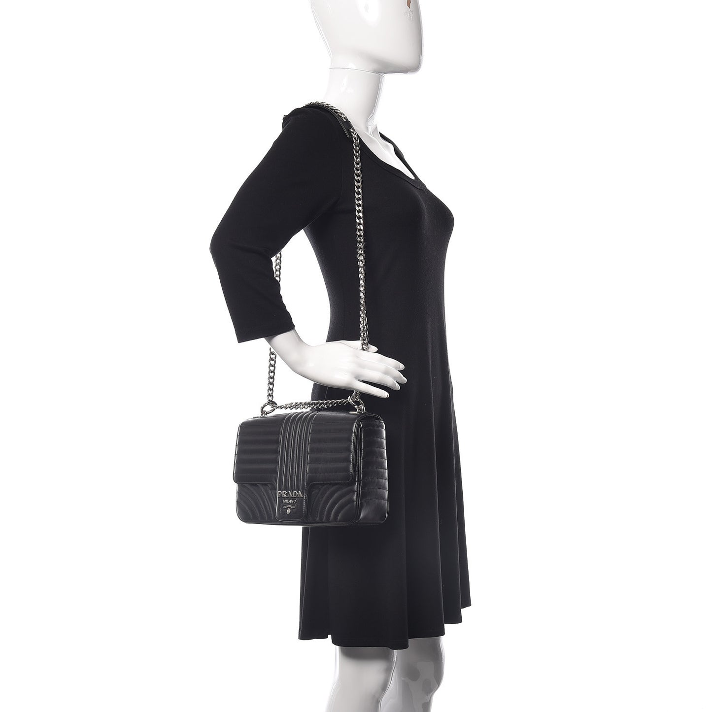 Soft Calfskin Impunture Diagramme Large Chain Flap Shoulder Bag Black