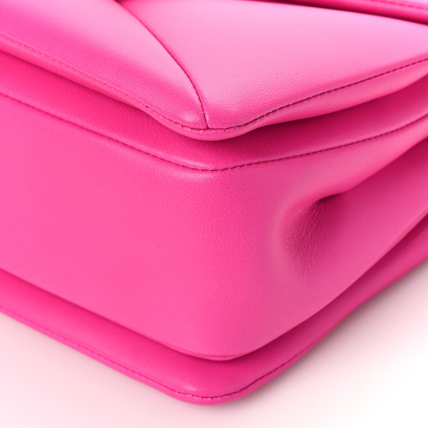 Nappa One Stud Chain Clutch Pink PP