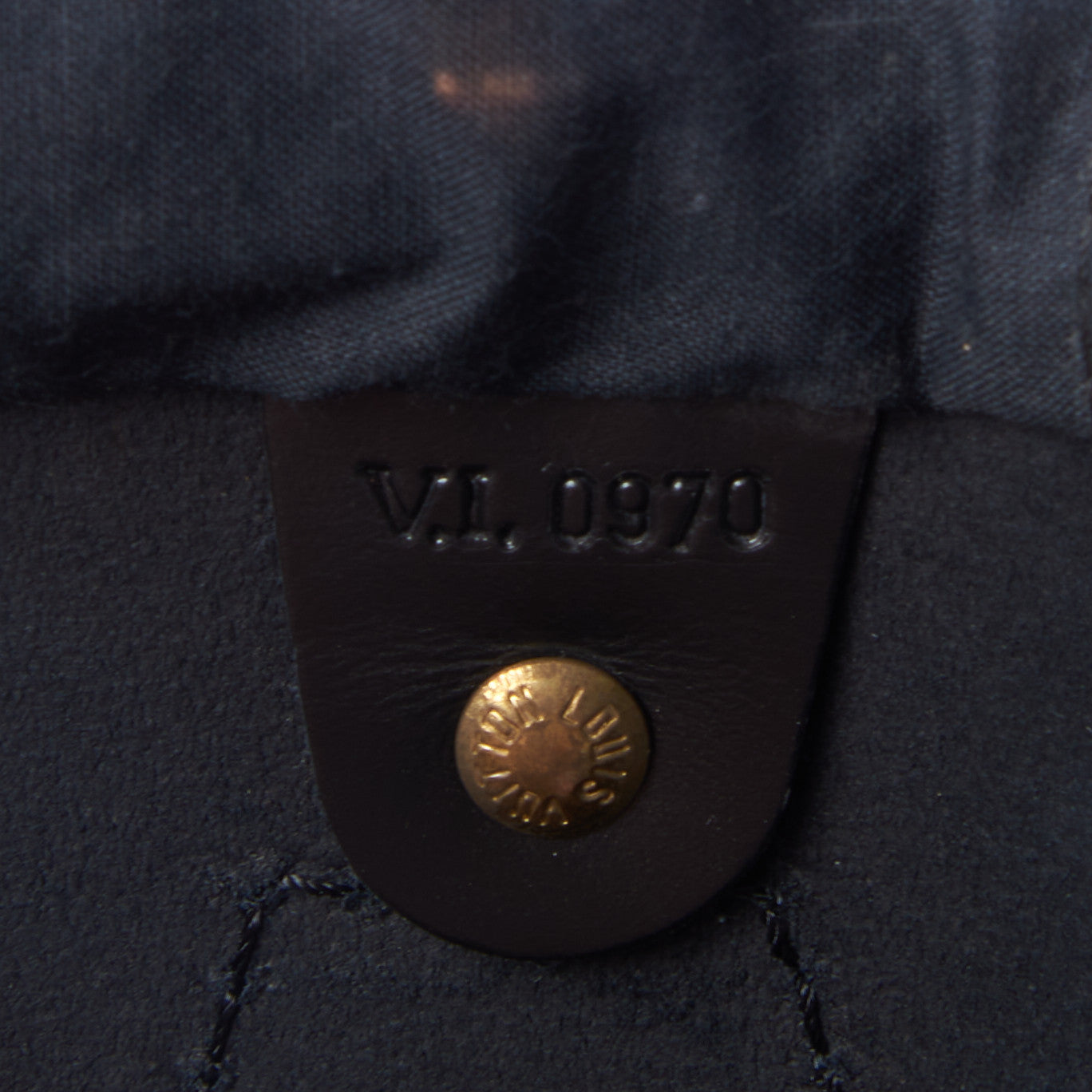 Louis Vuitton Epi Speedy 40 Black 7 of 8