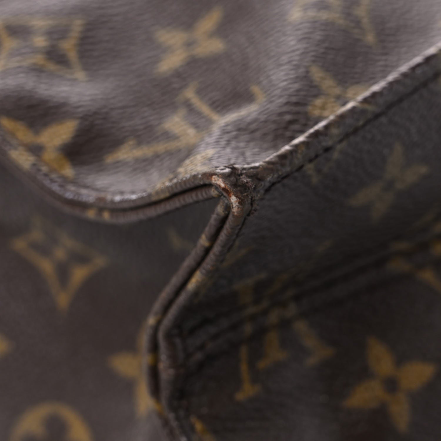 Louis Vuitton Monogram Sac Plat 9 of 34