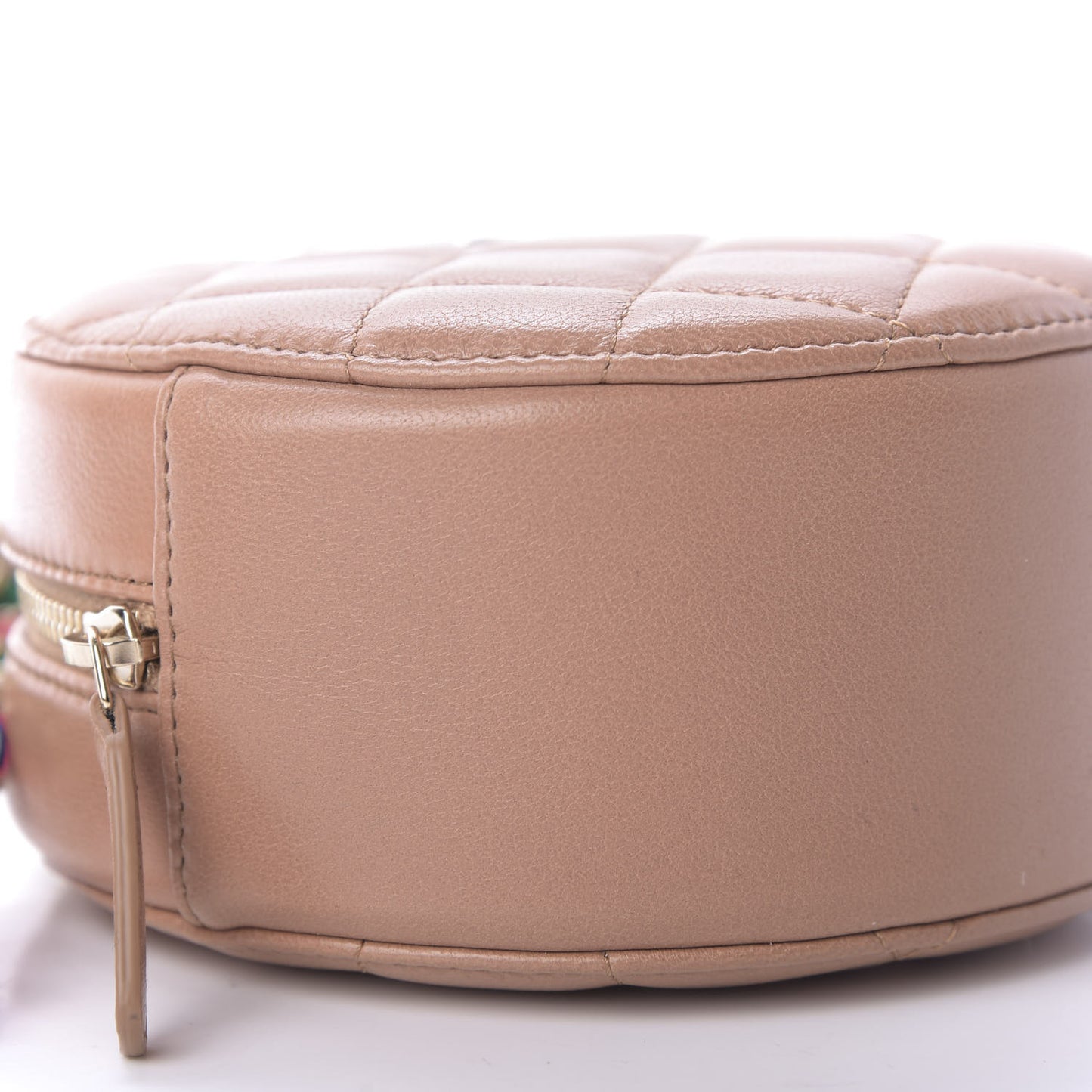 Shiny Lambskin Ribbon Quilted Round Clutch With Chain Brown