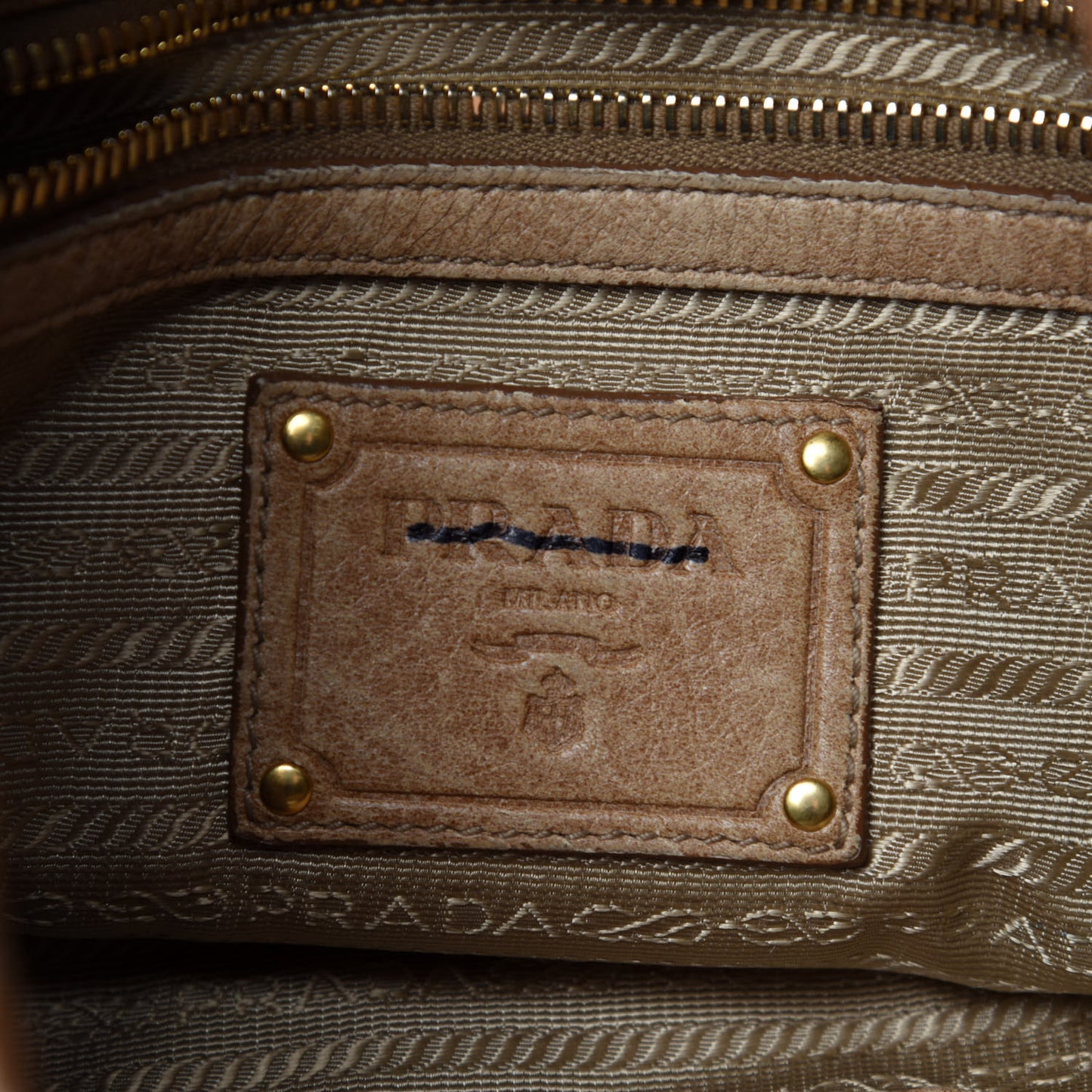 Vitello Daino Hobo Sabbia