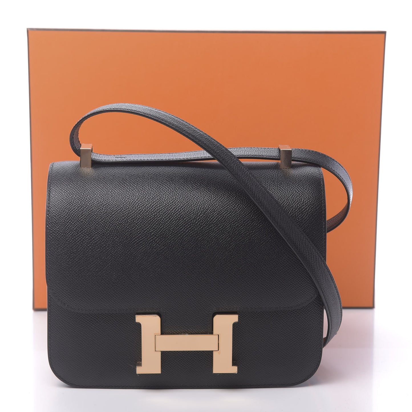Epsom Constance 24 Black