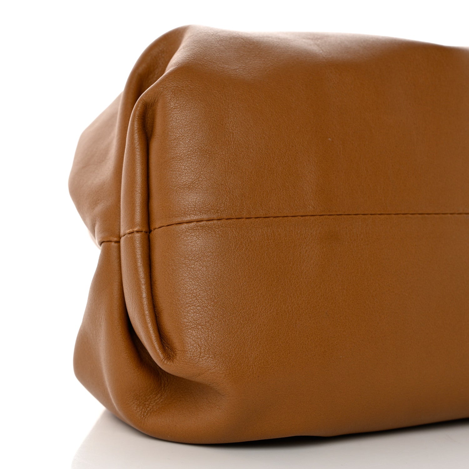 Bottega Veneta Smooth Butter Calf The Pouch Oversized Clutch Cammello 8 of 9