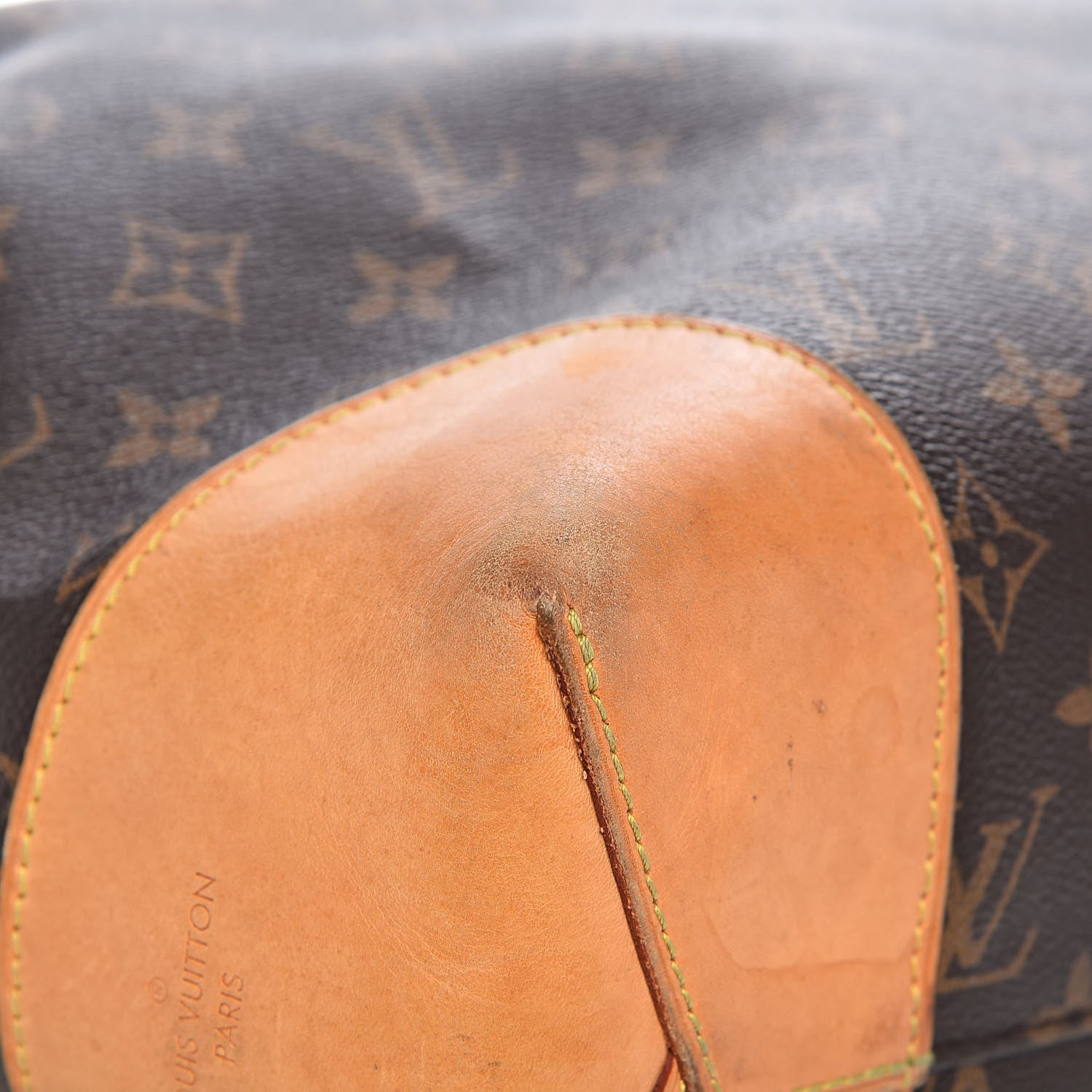 Louis Vuitton Monogram Berri MM 7 of 15