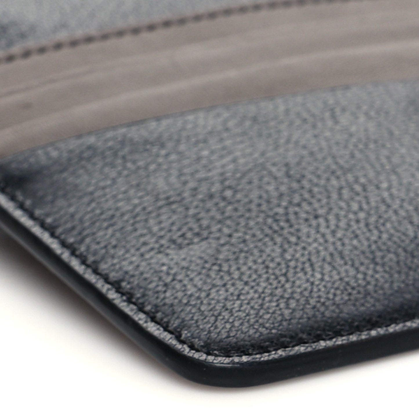 Goatskin GV3 Wristlet Zip Card Holder Black Grey