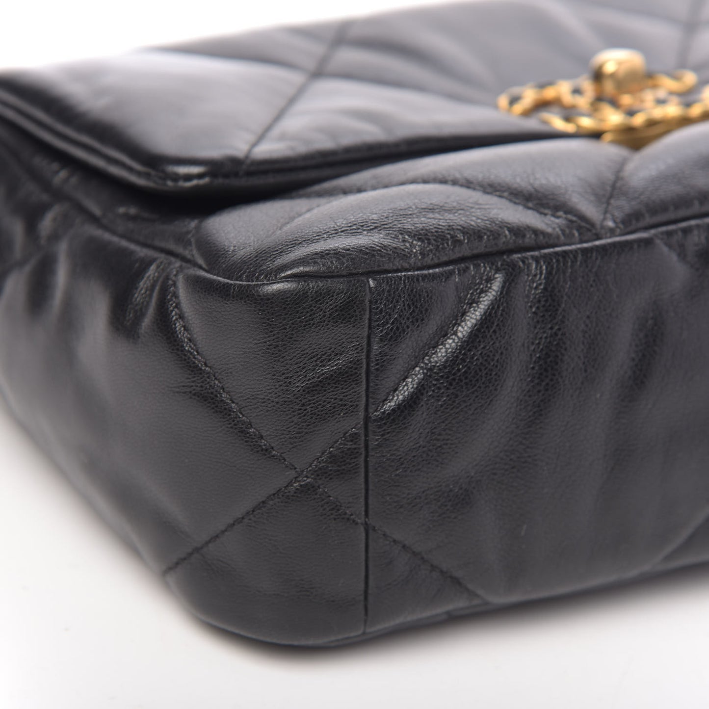 Goatskin Quilted Medium 19 Flap Black