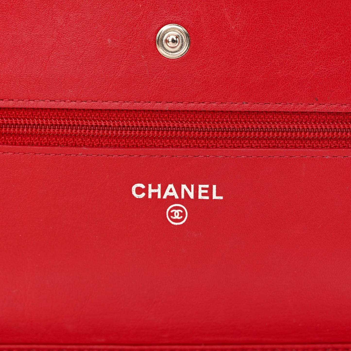 Caviar Sevruga Wallet on Chain WOC Red