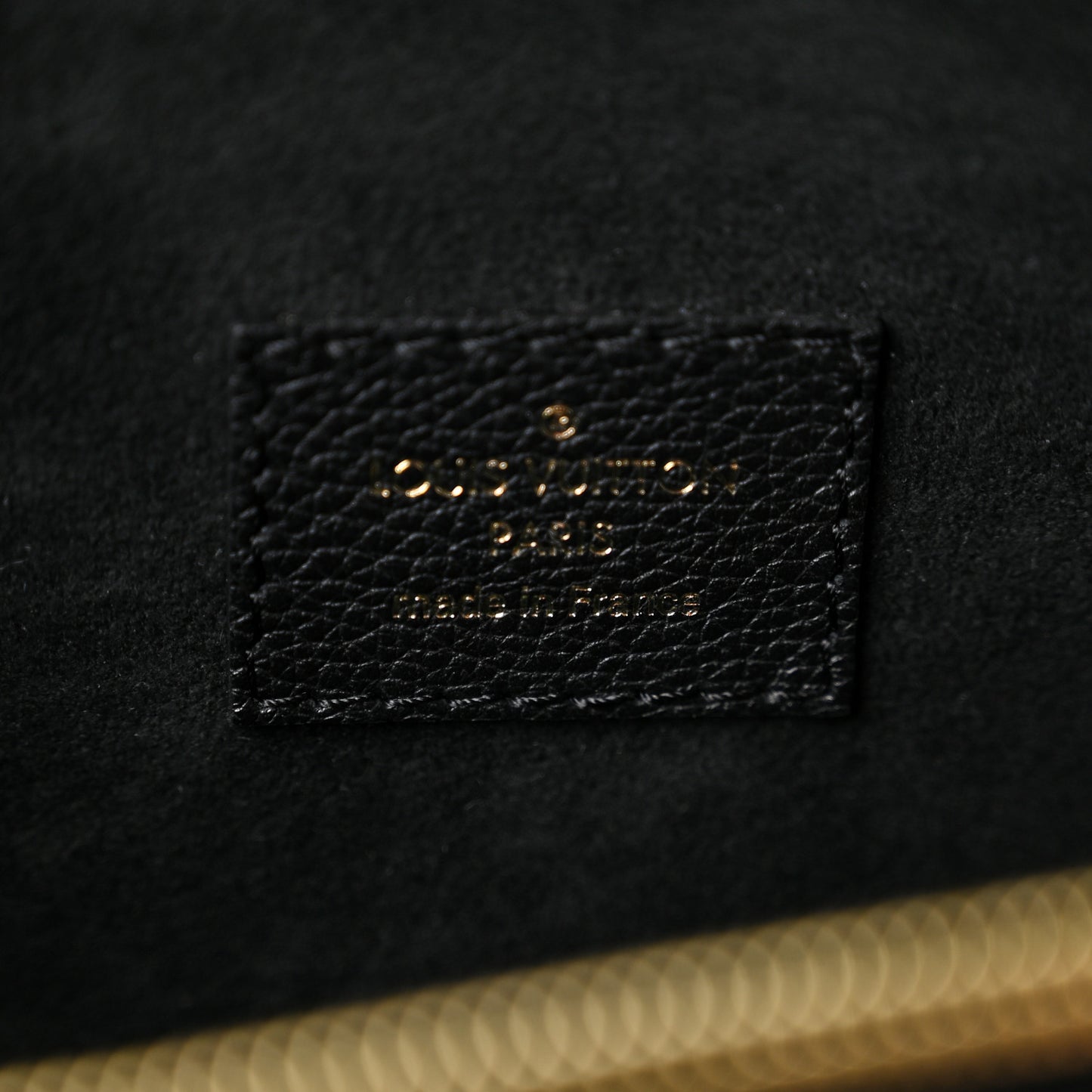 Monogram Victoire Black