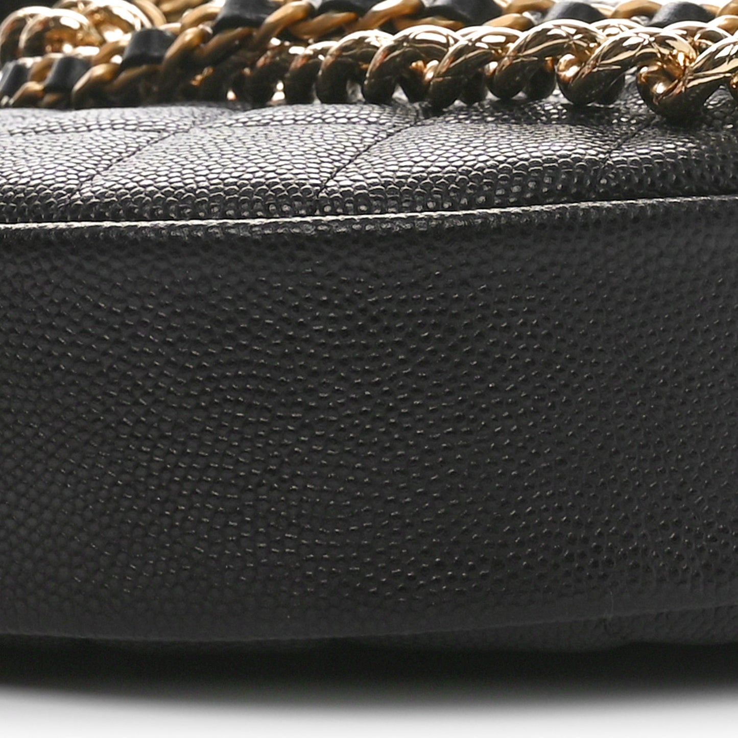 Shiny Caviar Quilted Bow Pouch Hobo Black