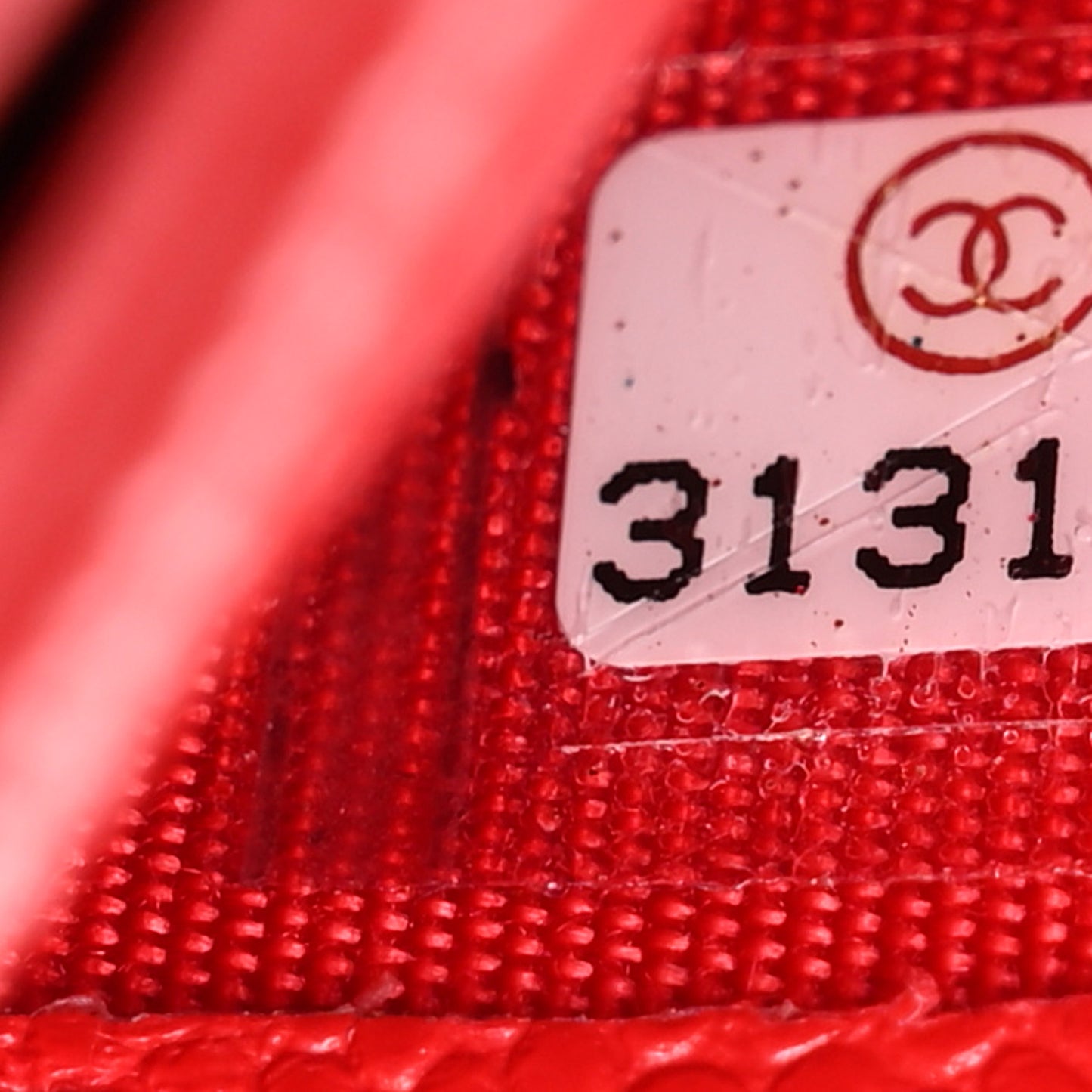 Caviar Quilted Card Holder Red