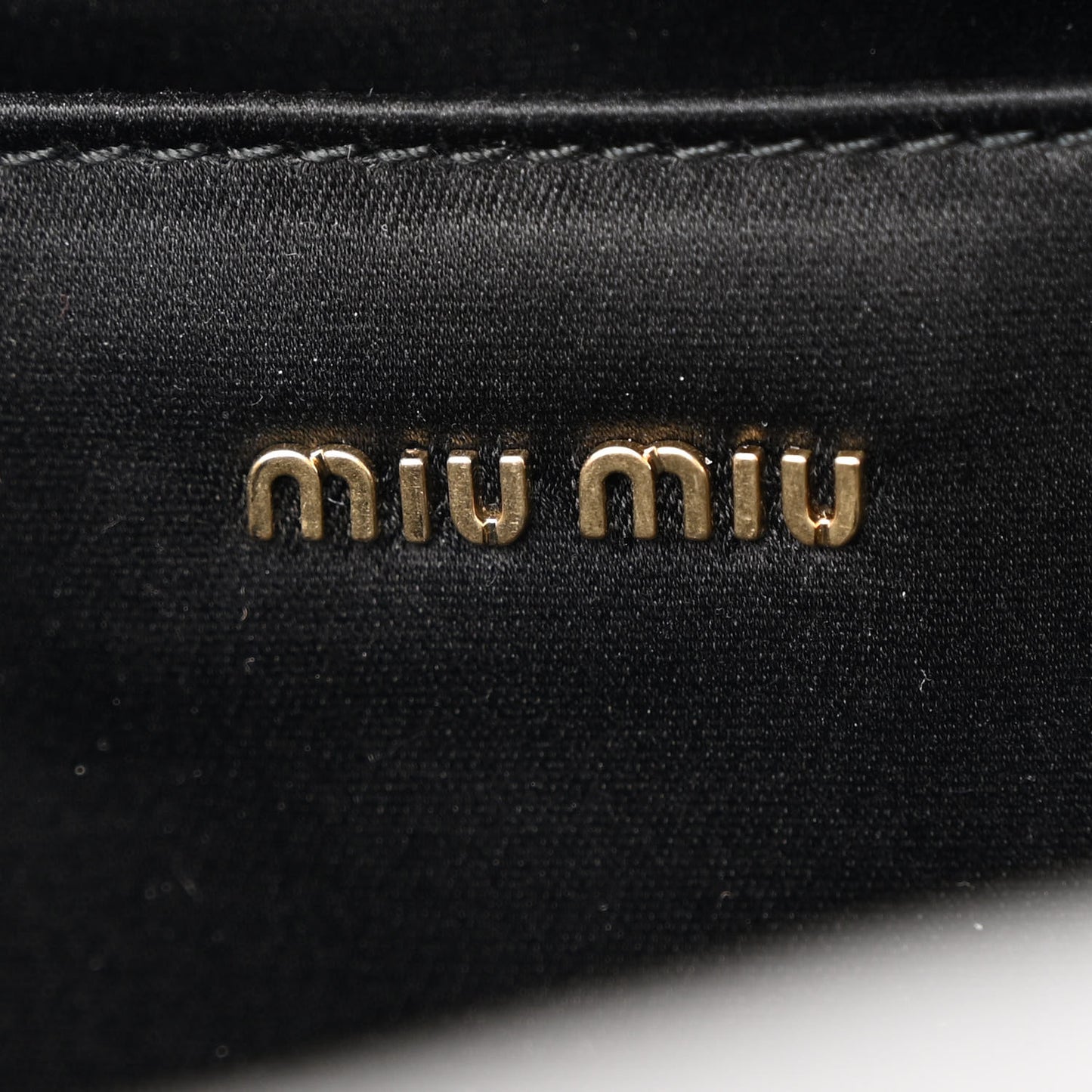 Softy Logo Embossed Small Chain Shoulder Bag Black