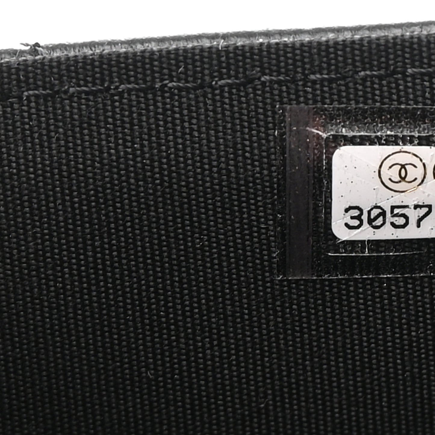 Shiny Lambskin Flap Clutch With Chain Black