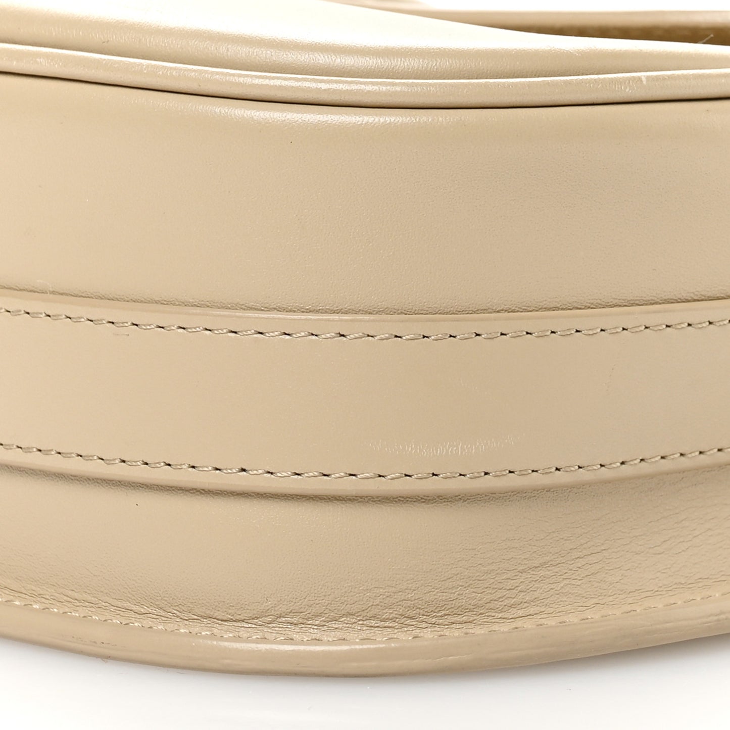 Box Calfskin Medium Bobby Flap Beige