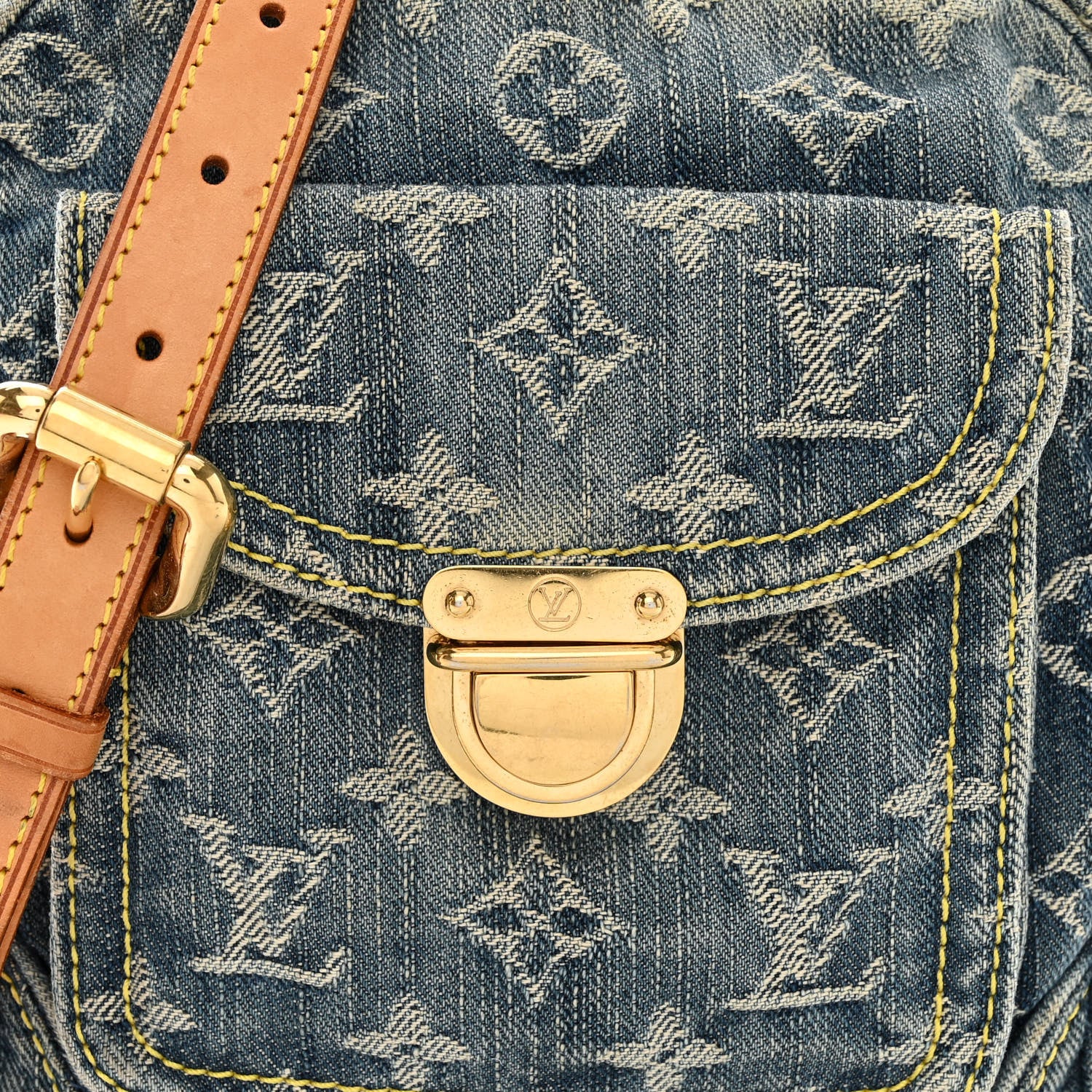 Louis Vuitton Denim Camera Bag Blue 8 of 13