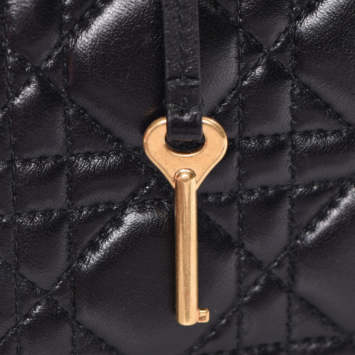 Lambskin Cannage Large Dioraddict Flap Bohemian Strap Black