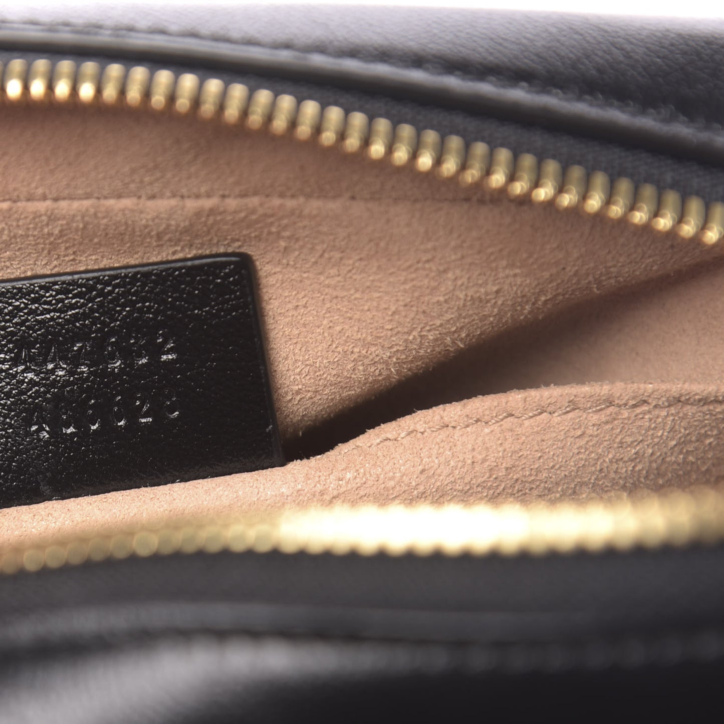 Monogram Matelasse Diagonal Small GG Marmont Chain Shoulder Bag Beige Black