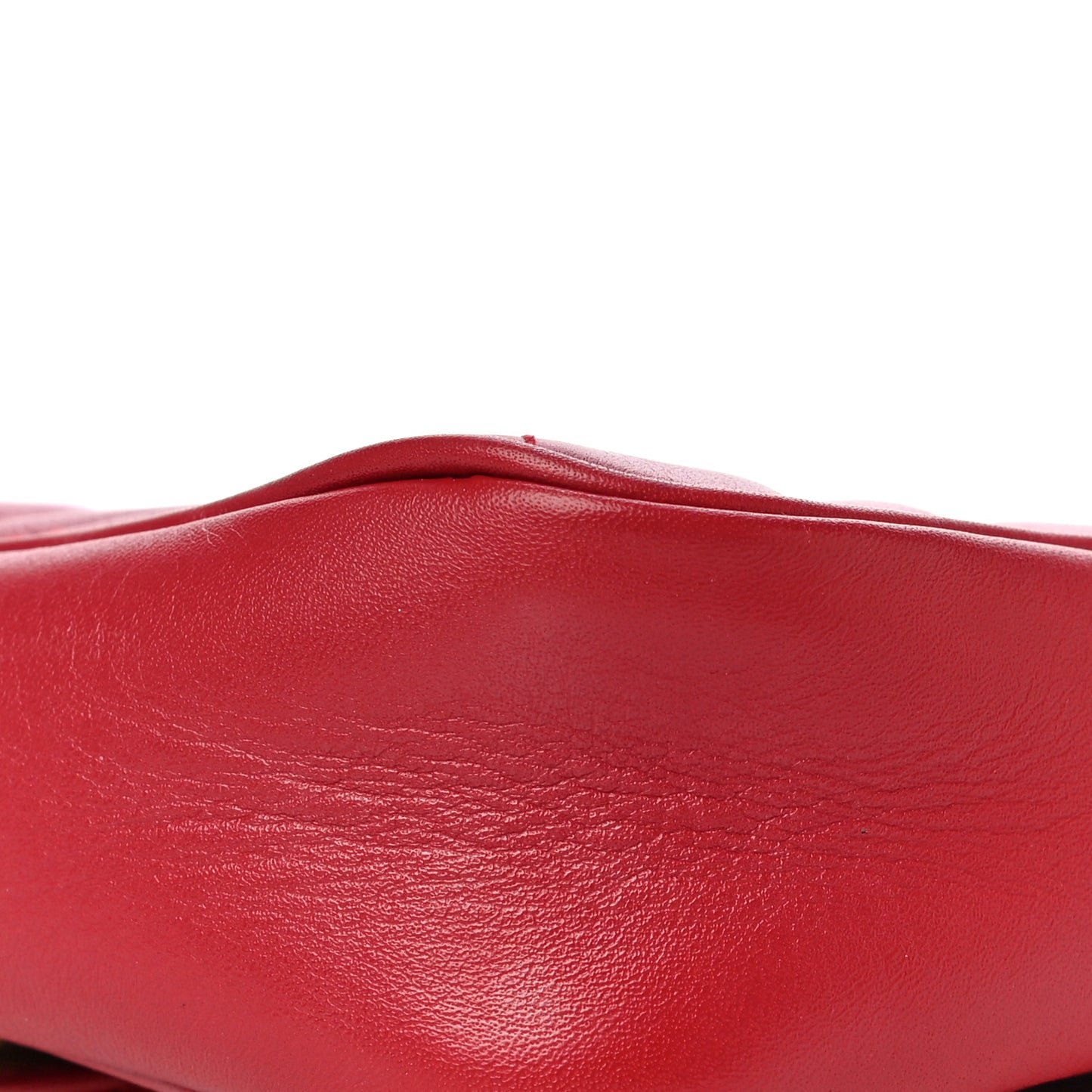 Calfskin Matelasse Super Mini GG Marmont Shoulder Bag Hibiscus Red