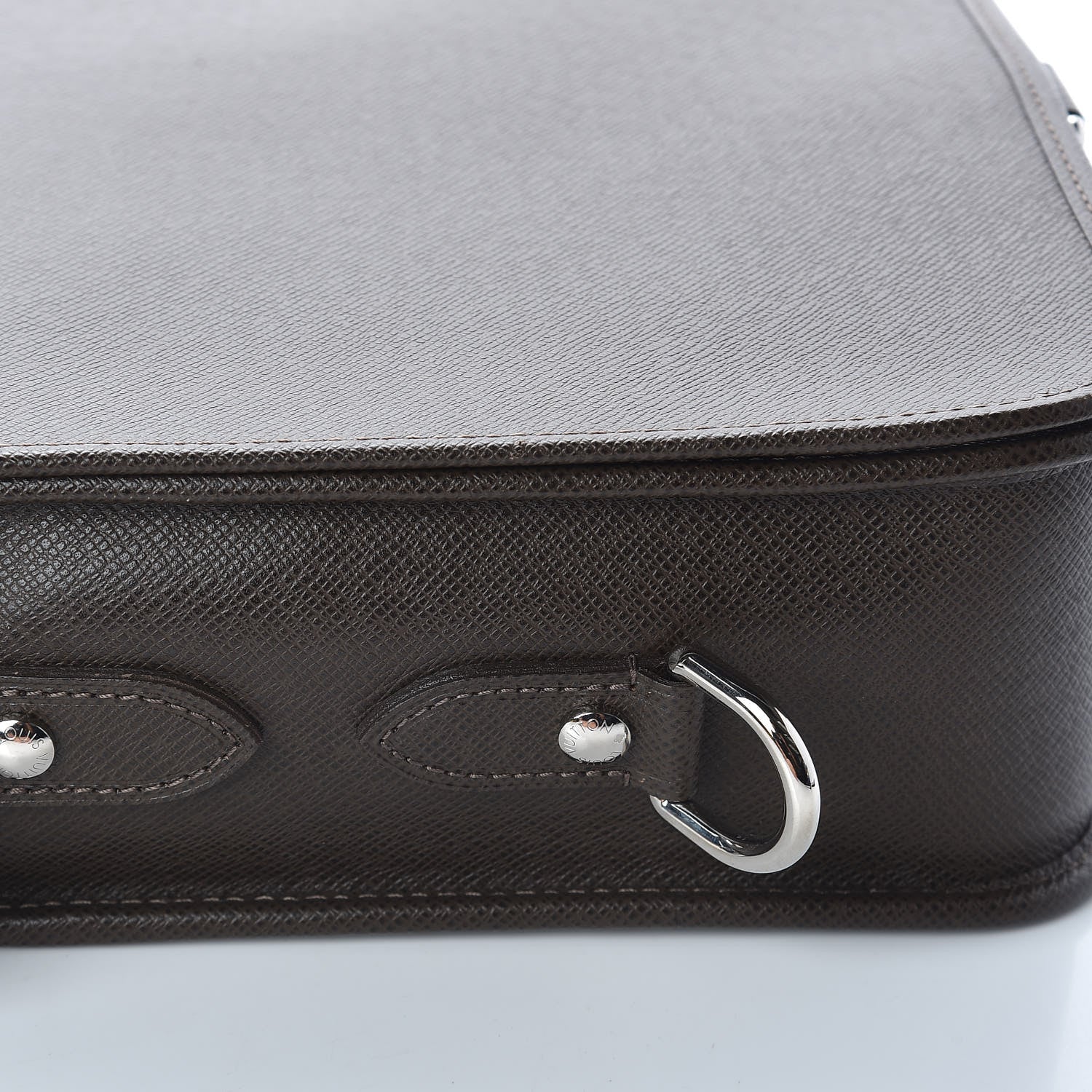Louis Vuitton Taiga Andrei Messenger Bag Grizzli 12 of 12
