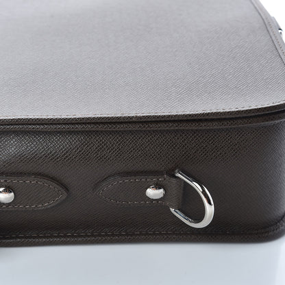 Louis Vuitton Taiga Andrei Messenger Bag Grizzli 12 of 12