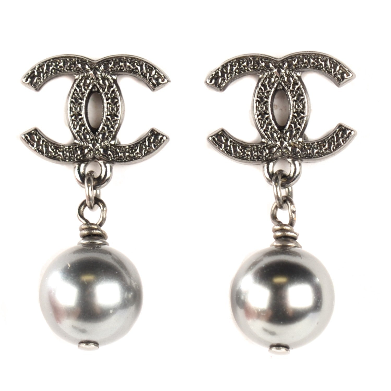 Chanel Pearl CC Drop Earrings Ruthenium Grey 1 of 5