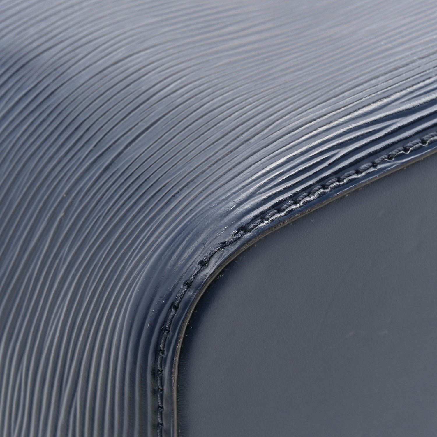 Louis Vuitton Epi Neonoe Indigo Coquelicot 12 of 16