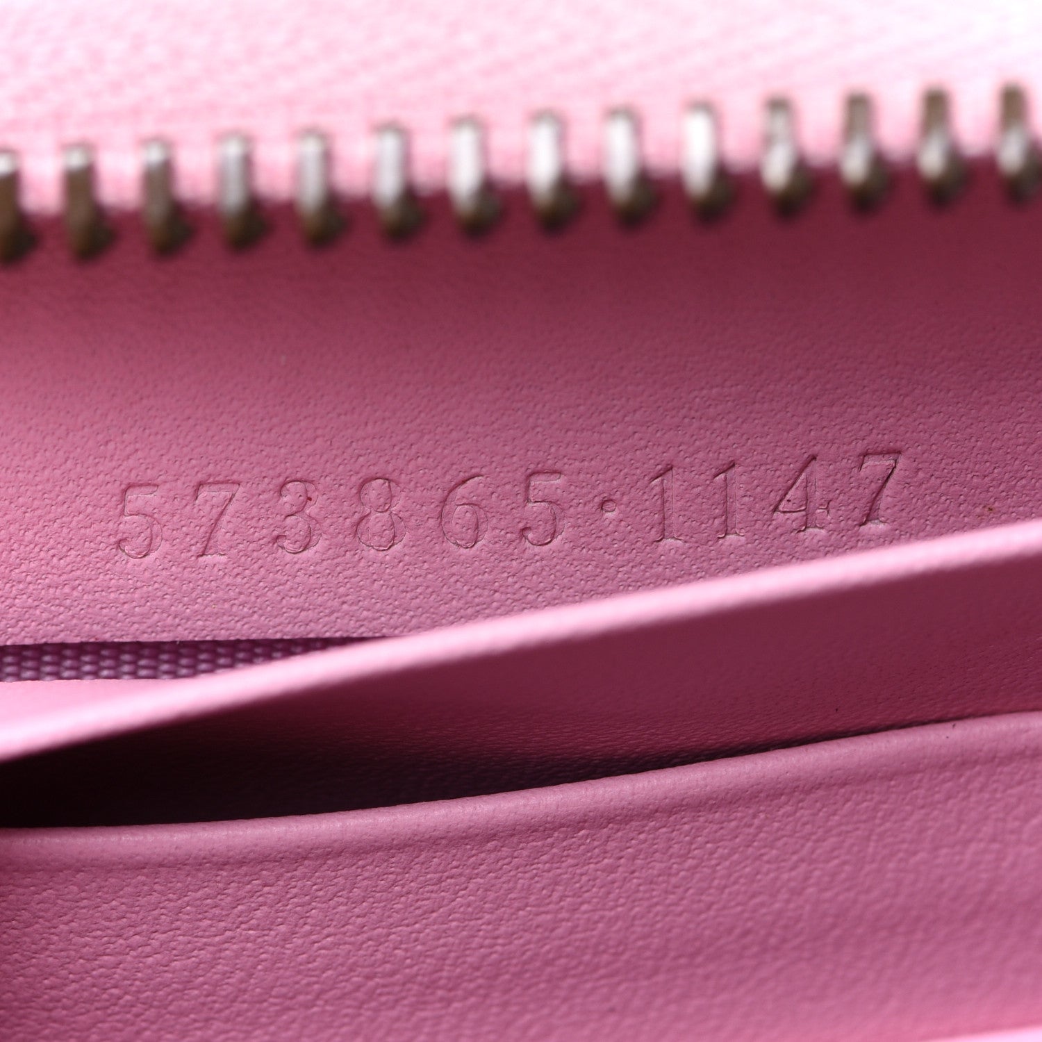 Gucci GG Supreme Monogram Strawberry Zip Around Wallet Light Pink 7 of 7