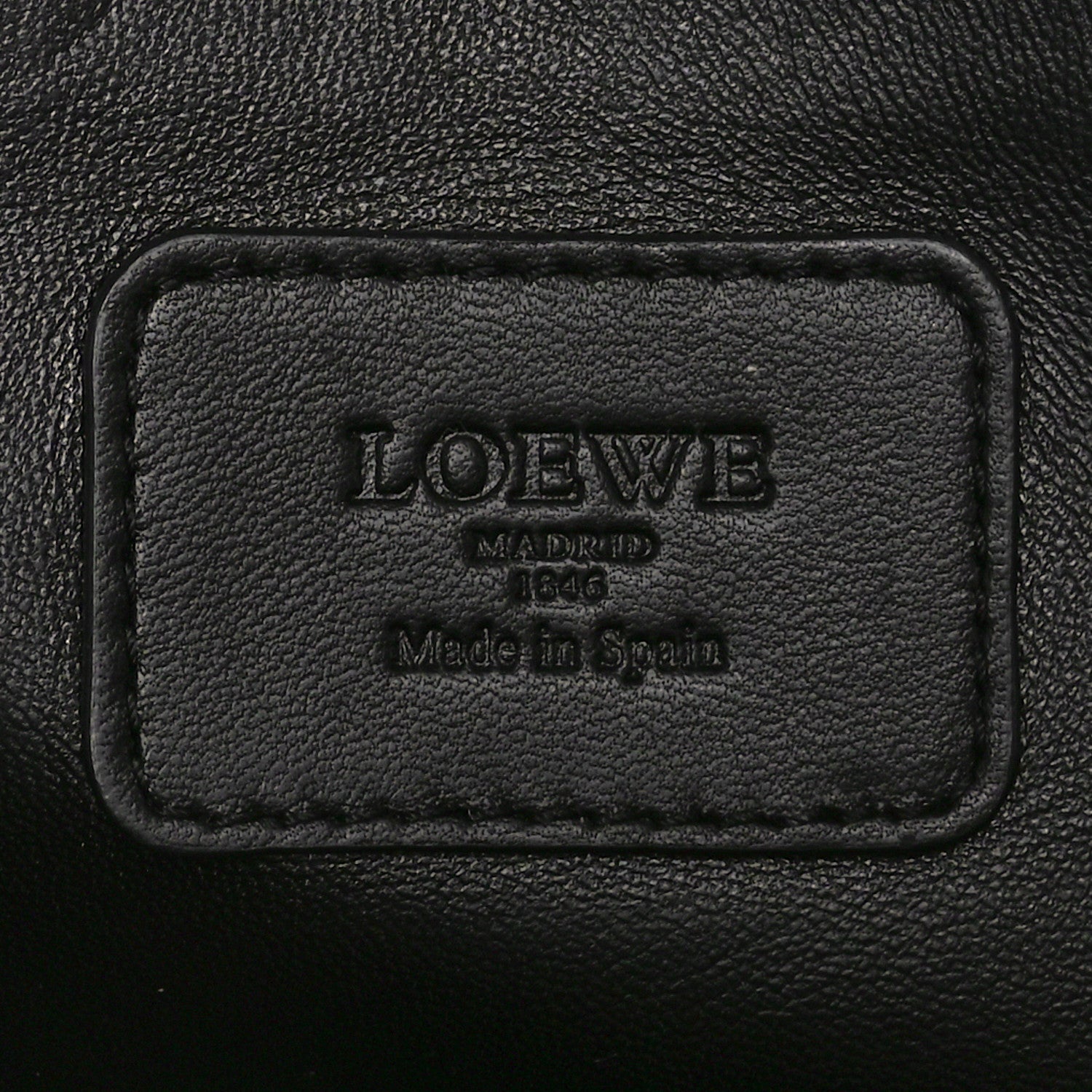 Loewe Calfskin Amazona 36 Ivory Black 7 of 9