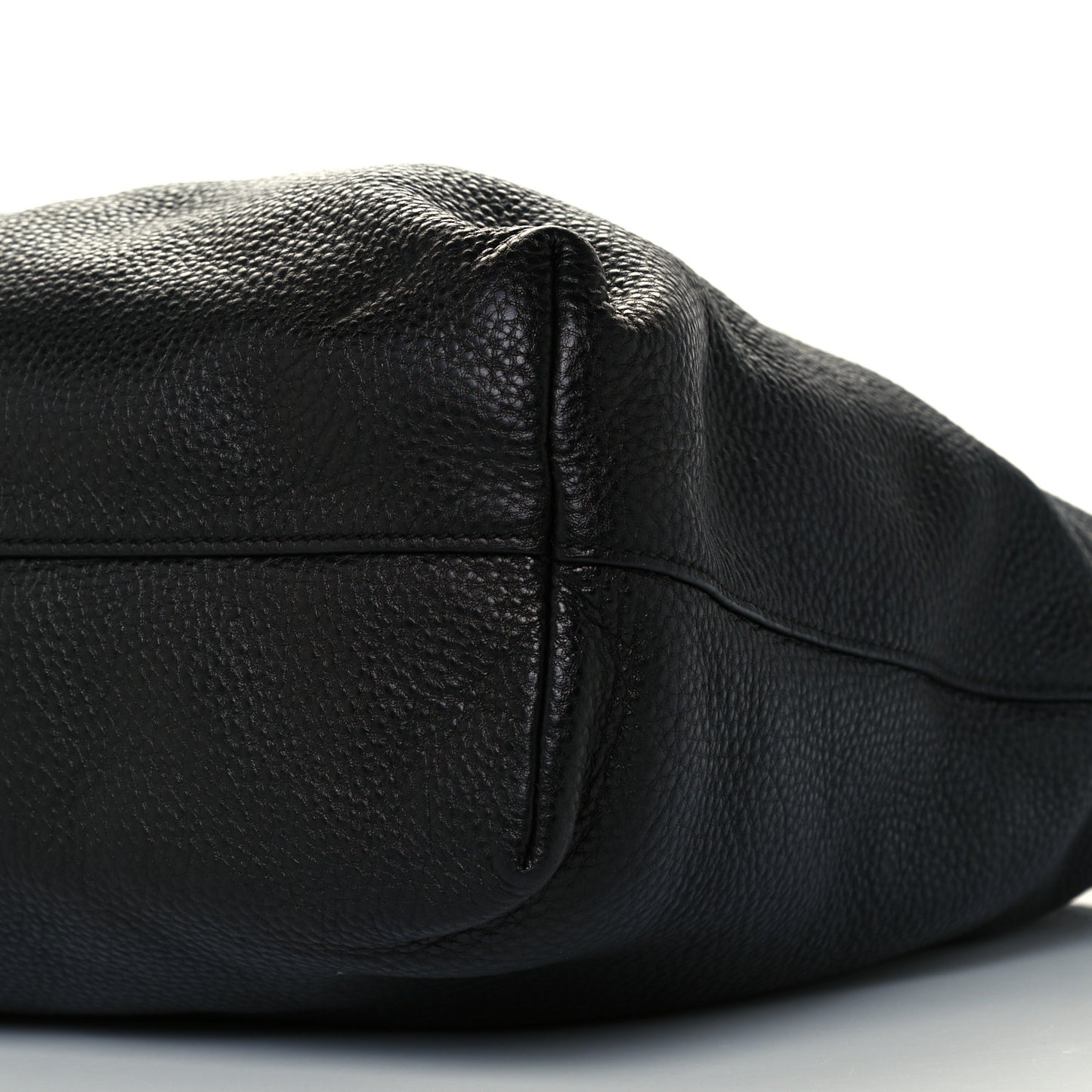 Vitello Daino Tote Black