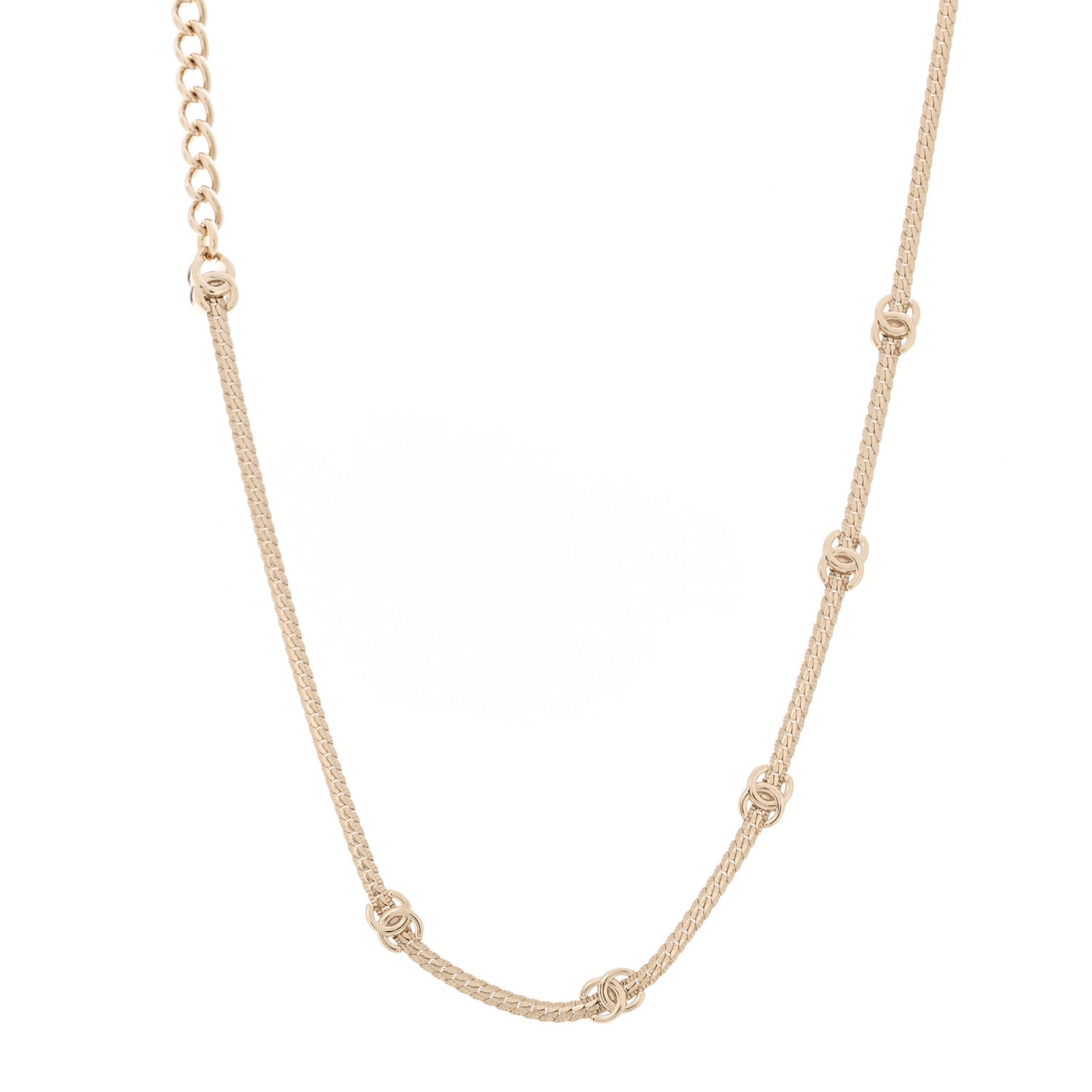 Metal CC Short Chain Necklace Gold