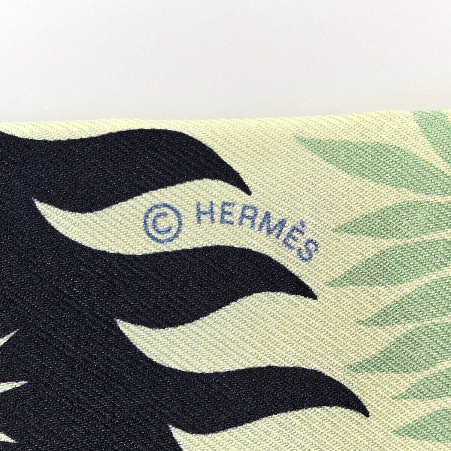 Hermes Silk Sous Le Charme D Orphee Twilly Bleu Black Jaune Soufre 4 of 4