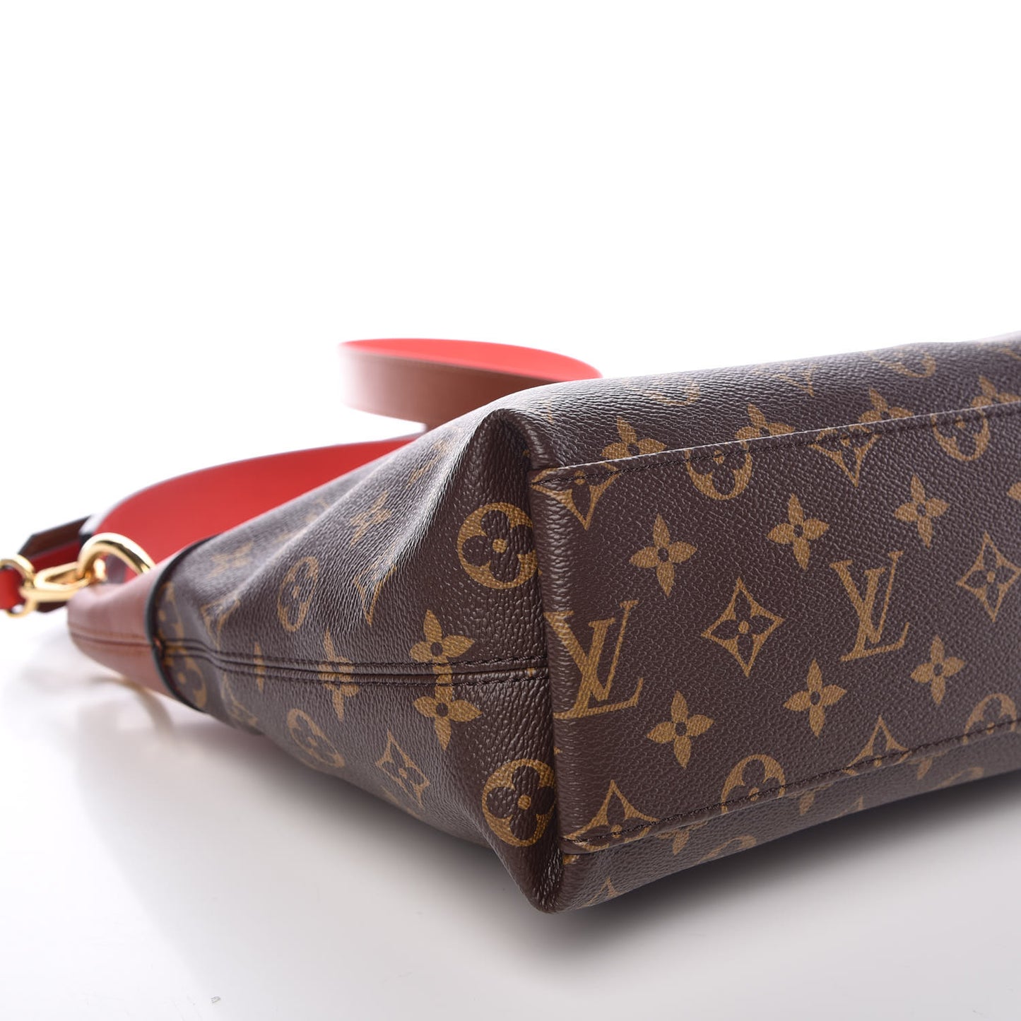 Monogram Tuileries Besace Caramel Rouge
