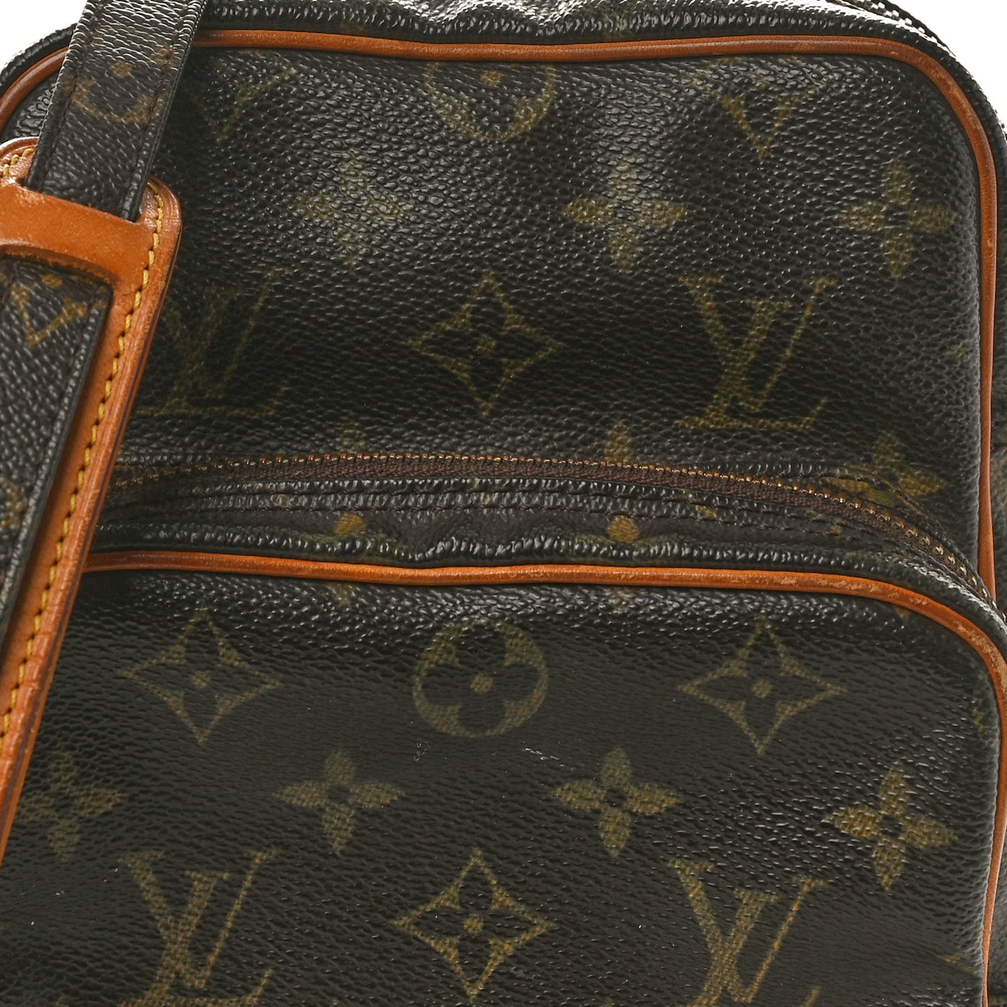 Monogram Amazone