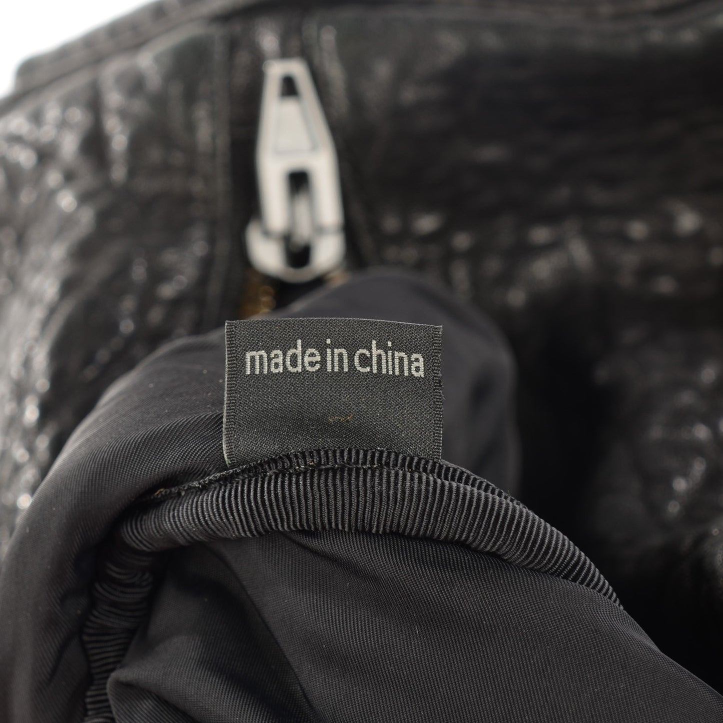 Pebbled Lambskin Rocco Black Matte Black Hardware