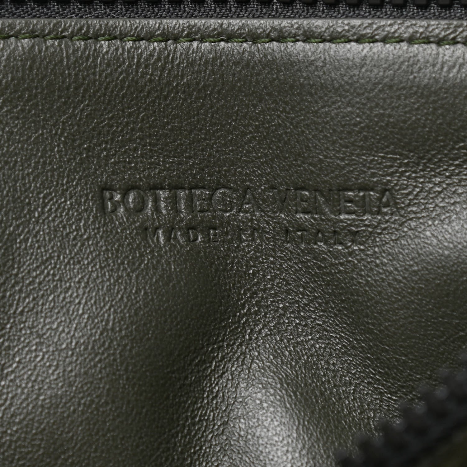 Bottega Veneta Calfskin Maxi Intrecciato Puffy Laptop Pouch Camping 6 of 9