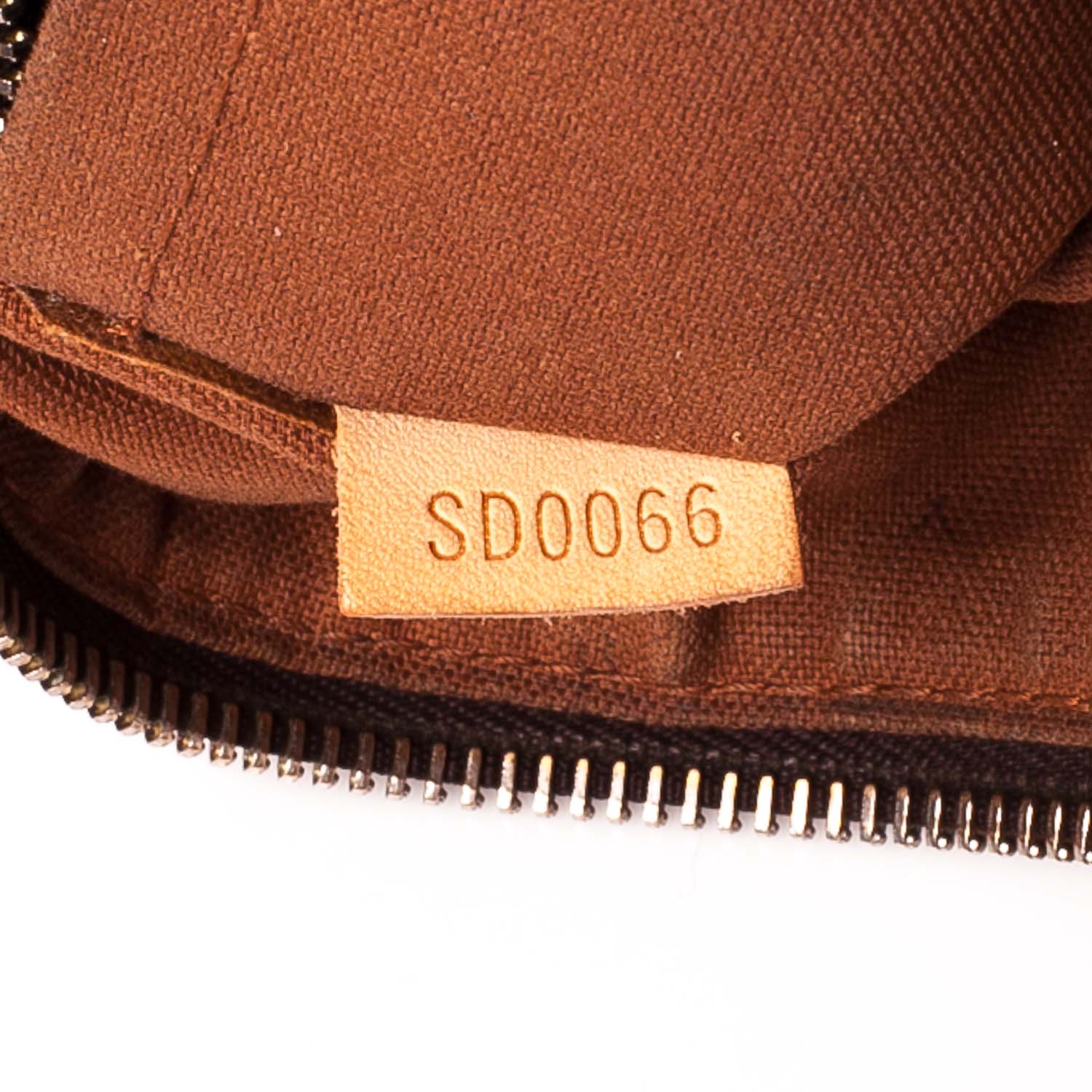 Louis Vuitton Monogram Tulum GM 9 of 10