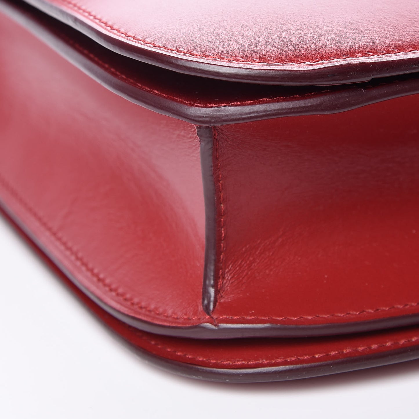 Box Calfskin Medium Classic Box Flap Bag Red