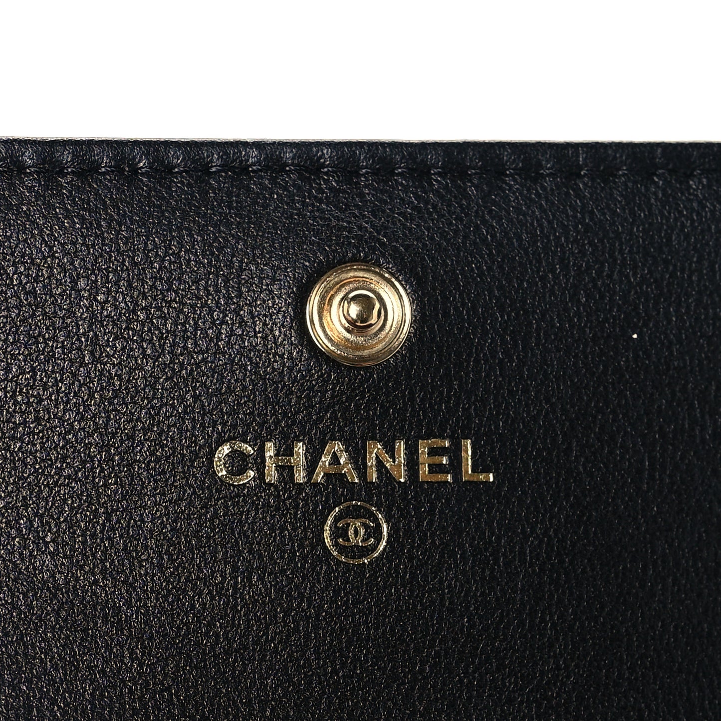 Calfskin Quilted About Pearls Card Holder Flap With Chain Black